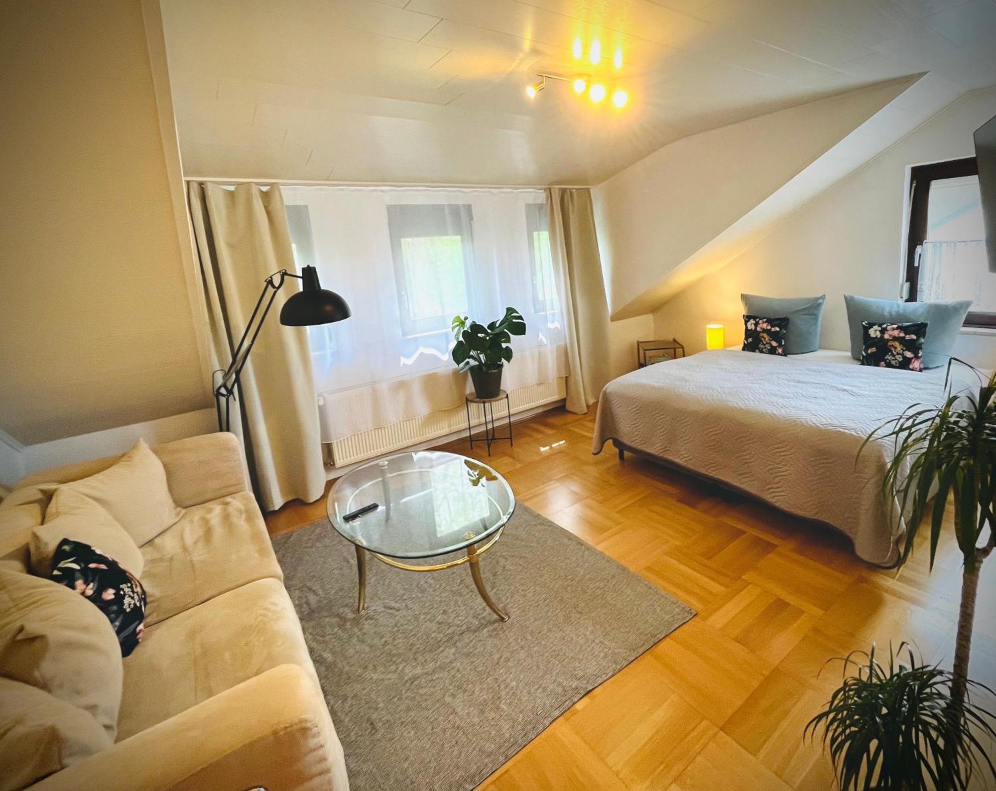 Casa Inn Parkview - Relax & Chill - Perfect For Business Travel, Weekend Trip, Family&Friends, Dogs Lover, Romance, Layover Or Longstay Limburg an der Lahn Bagian luar foto