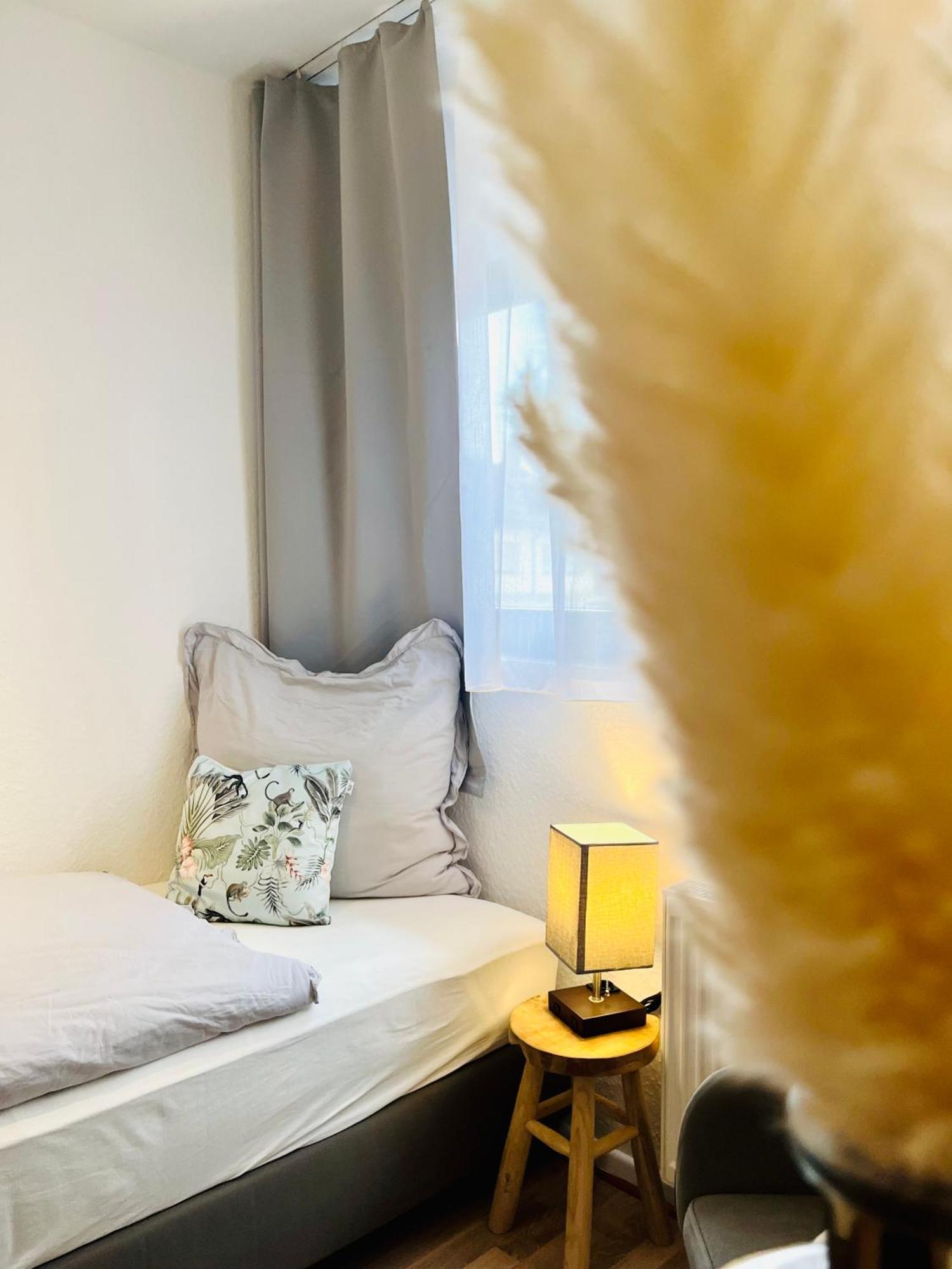 Casa Inn Parkview - Relax & Chill - Perfect For Business Travel, Weekend Trip, Family&Friends, Dogs Lover, Romance, Layover Or Longstay Limburg an der Lahn Bagian luar foto
